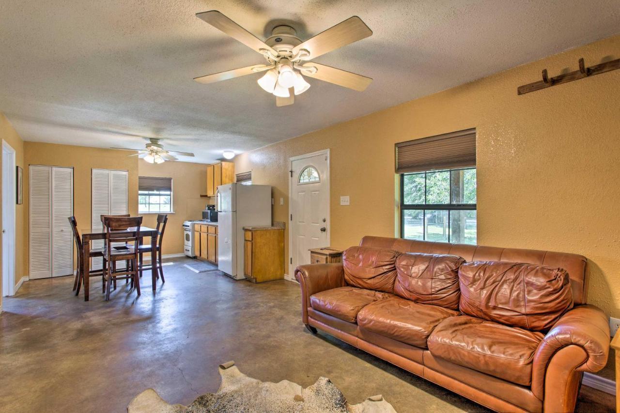Texas Cabin On 130 Acres Walk To Lake Ray Roberts Collinsville Exterior foto